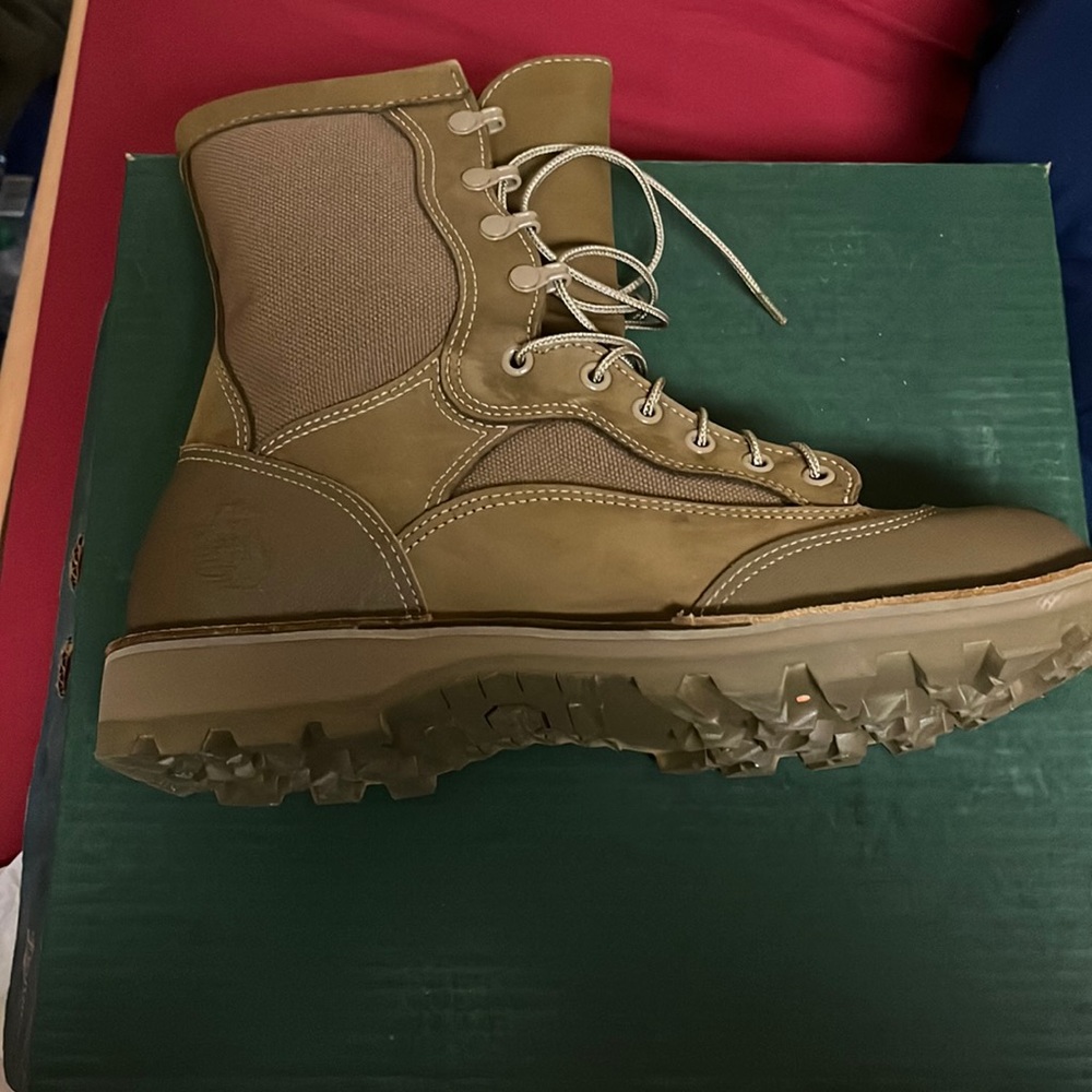 COPY - USMC danner RAT boots brand new In box never worn with EGA